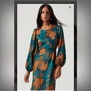 ASTR the Label Quinn Floral Cut Out Maxi Dress (Size Small)